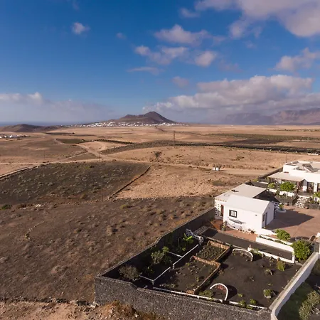 El Jable Lanzarote Bed & Breakfast 4*